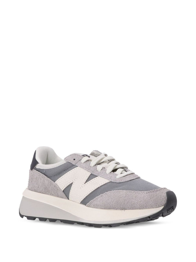 New Balance 370 sneakers outlook