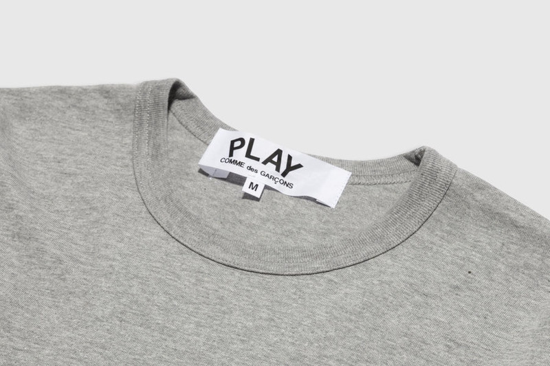 Comme des Garçons PLAY DOUBLE BLACK HEART L/S T-SHIRT outlook