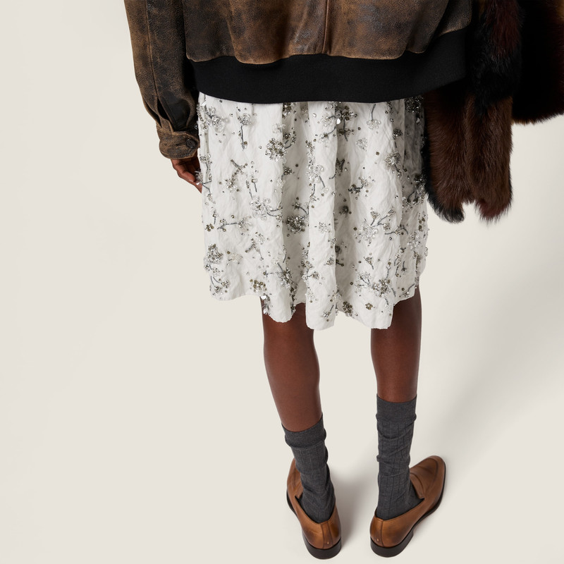 Embroidered duchesse skirt 5