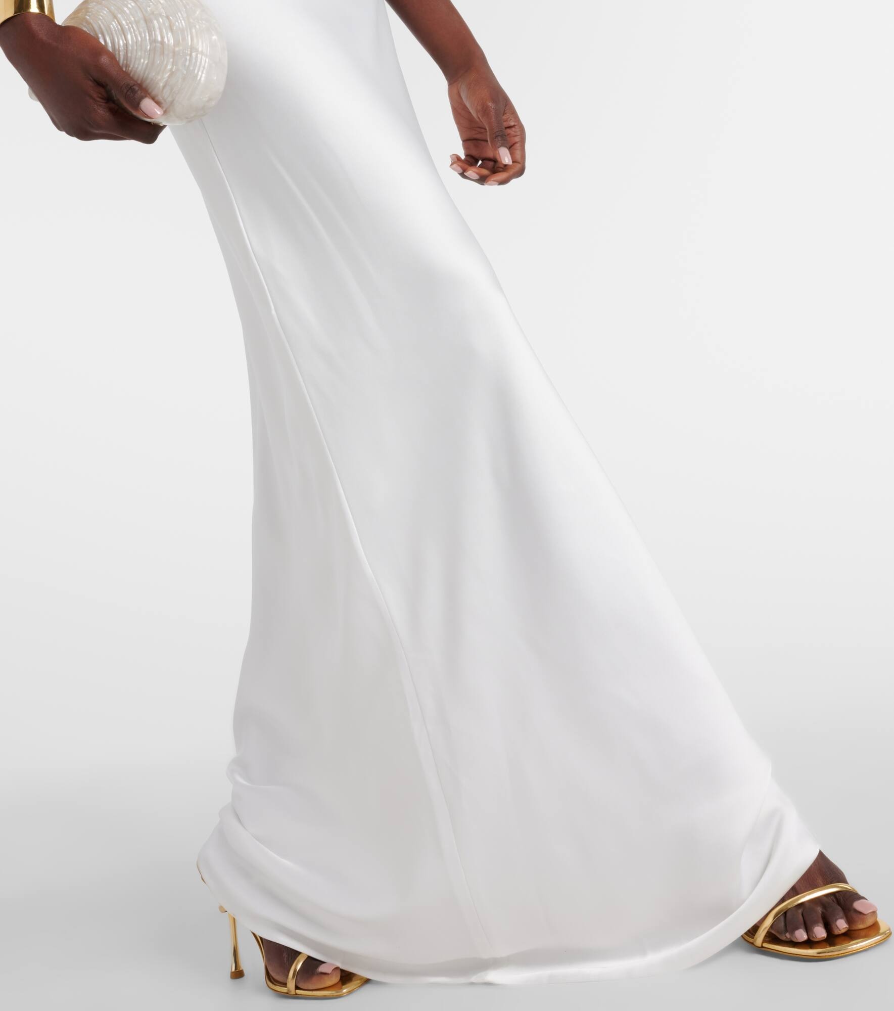 Crêpe satin gown - 5