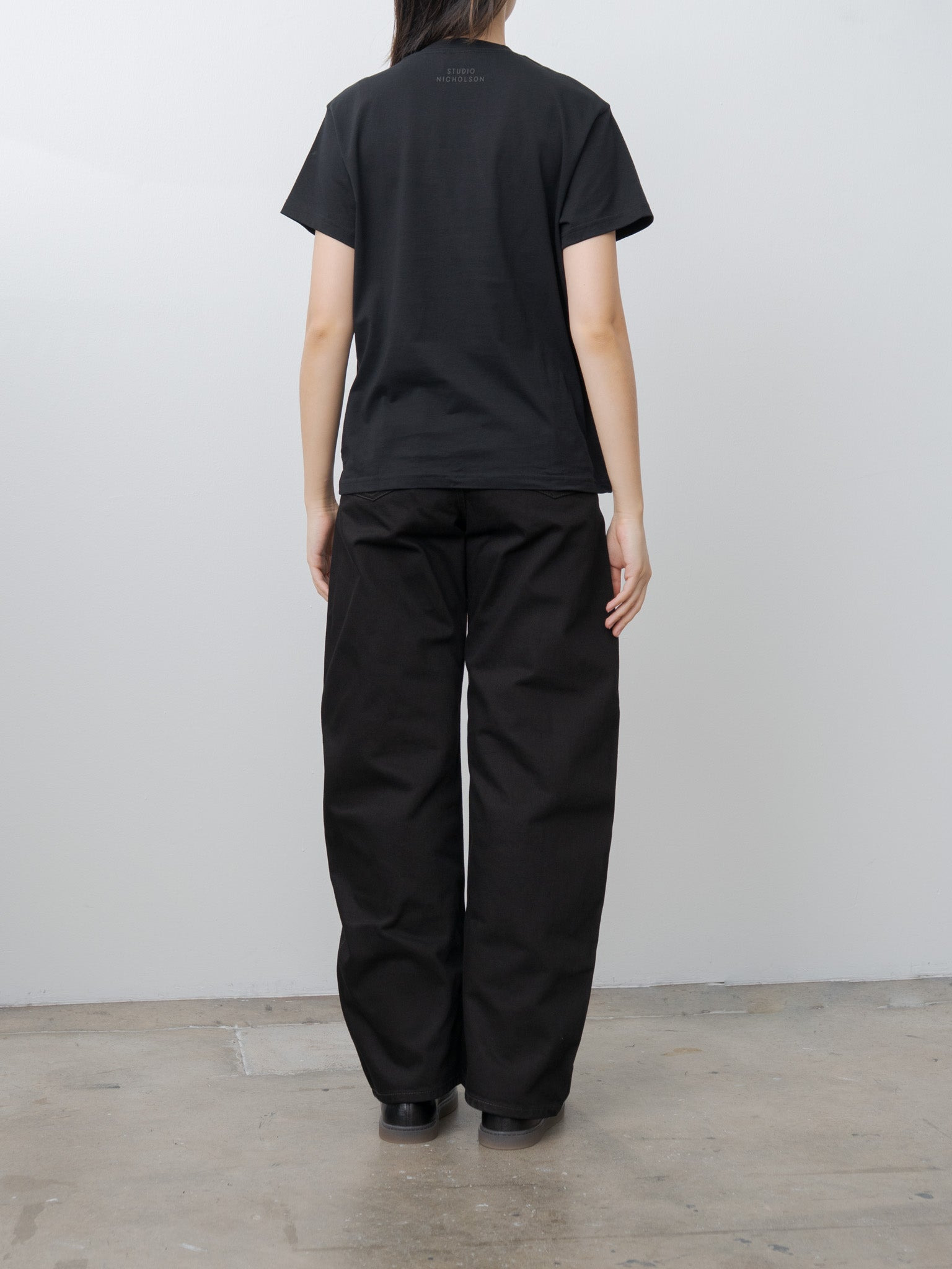 High Waisted Curved Pants - Black - 4