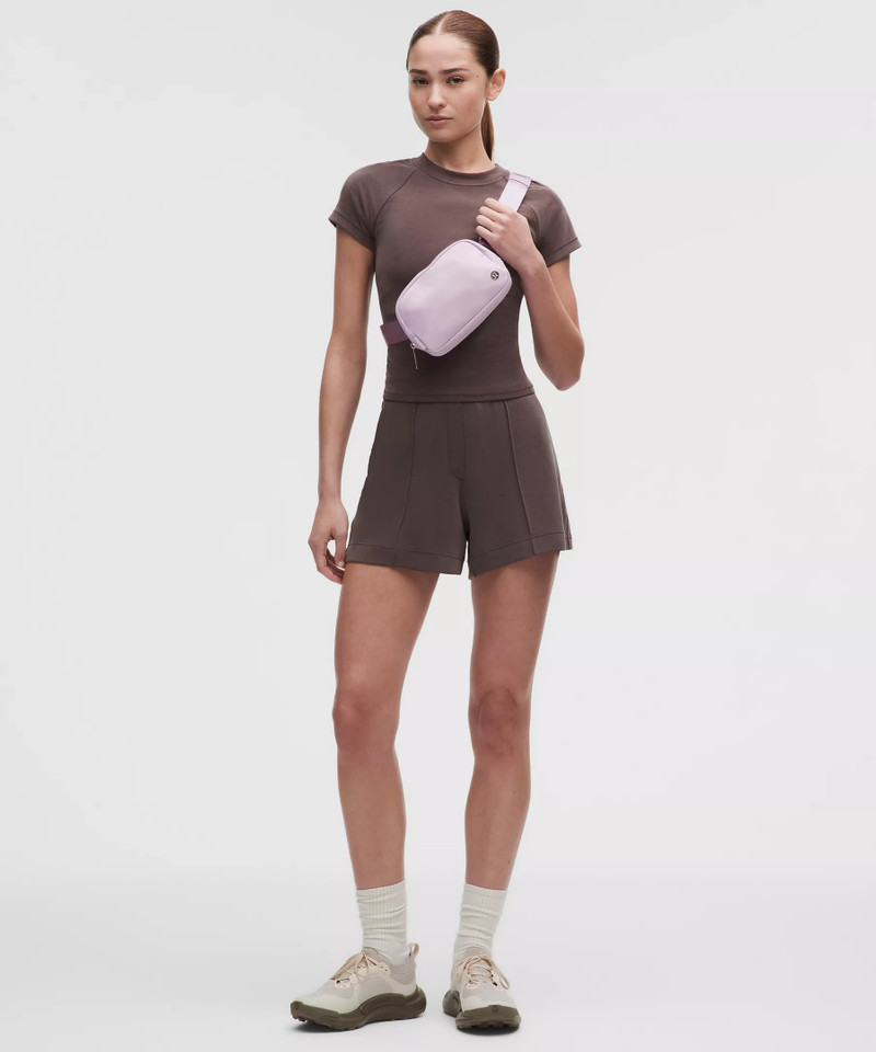 lululemon Everywhere Belt Bag 1L outlook