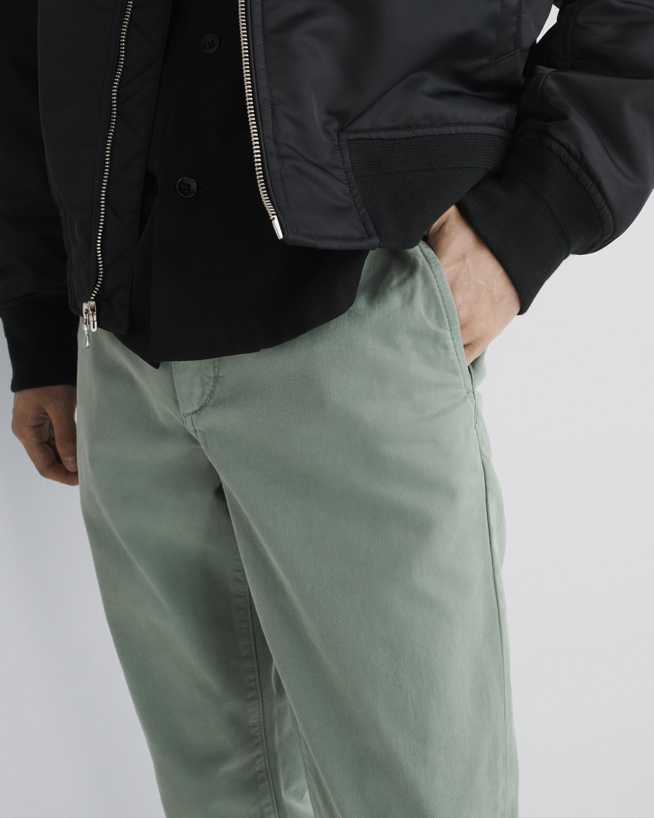 Fit 2 Stretch Twill Chino
Slim Fit Pant - 6