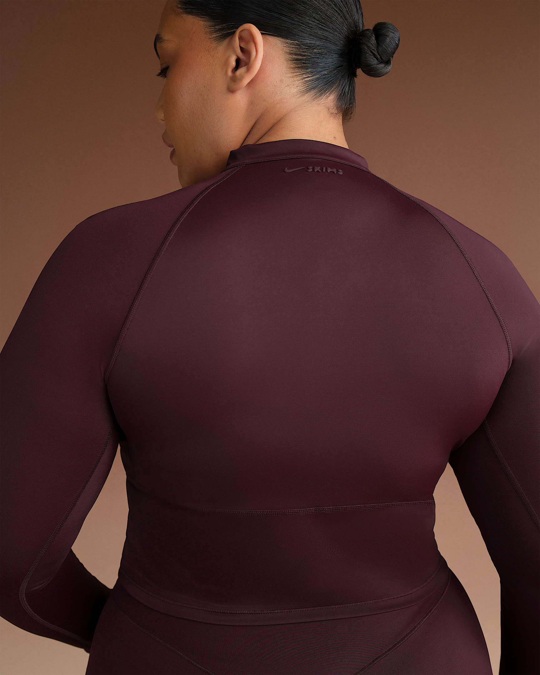 NikeSKIMS Shine Women's Long-Sleeve Half-Zip Top - 8