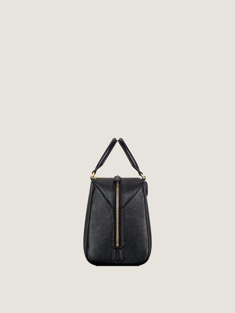 MINI ANTIGONA CUBE BAG IN LEATHER 3
