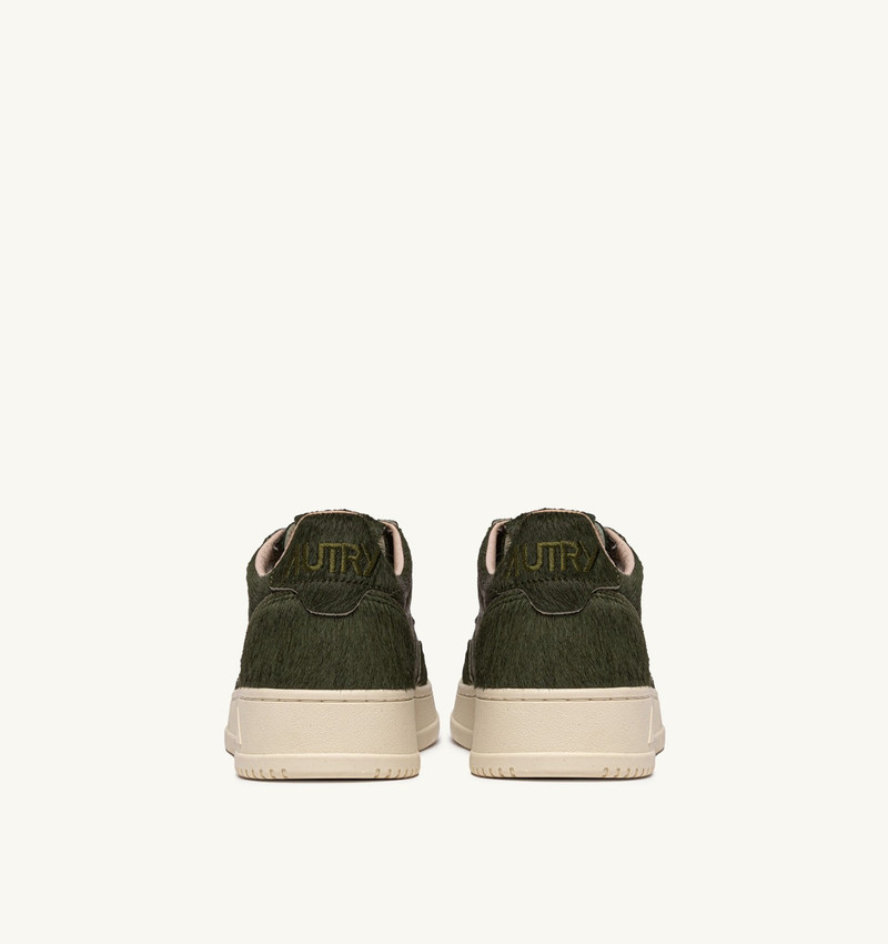 MEDALIST LOW SNEAKERS IN MILITARY GREEN PONY HAIR EFFECT 3
