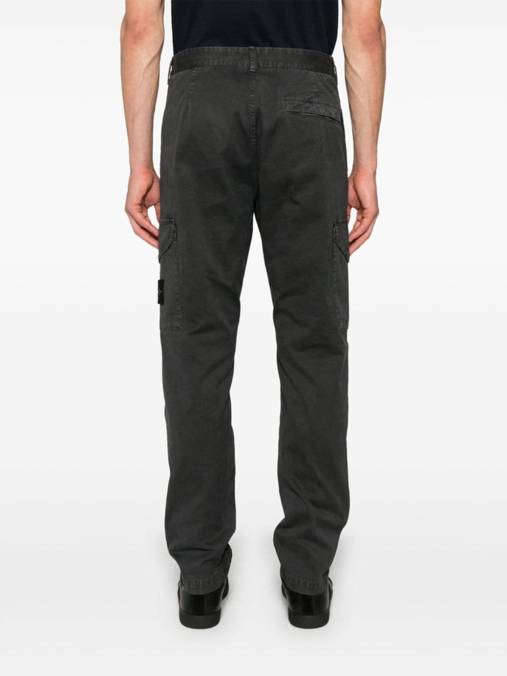 Compass-badge cargo trousers - 4