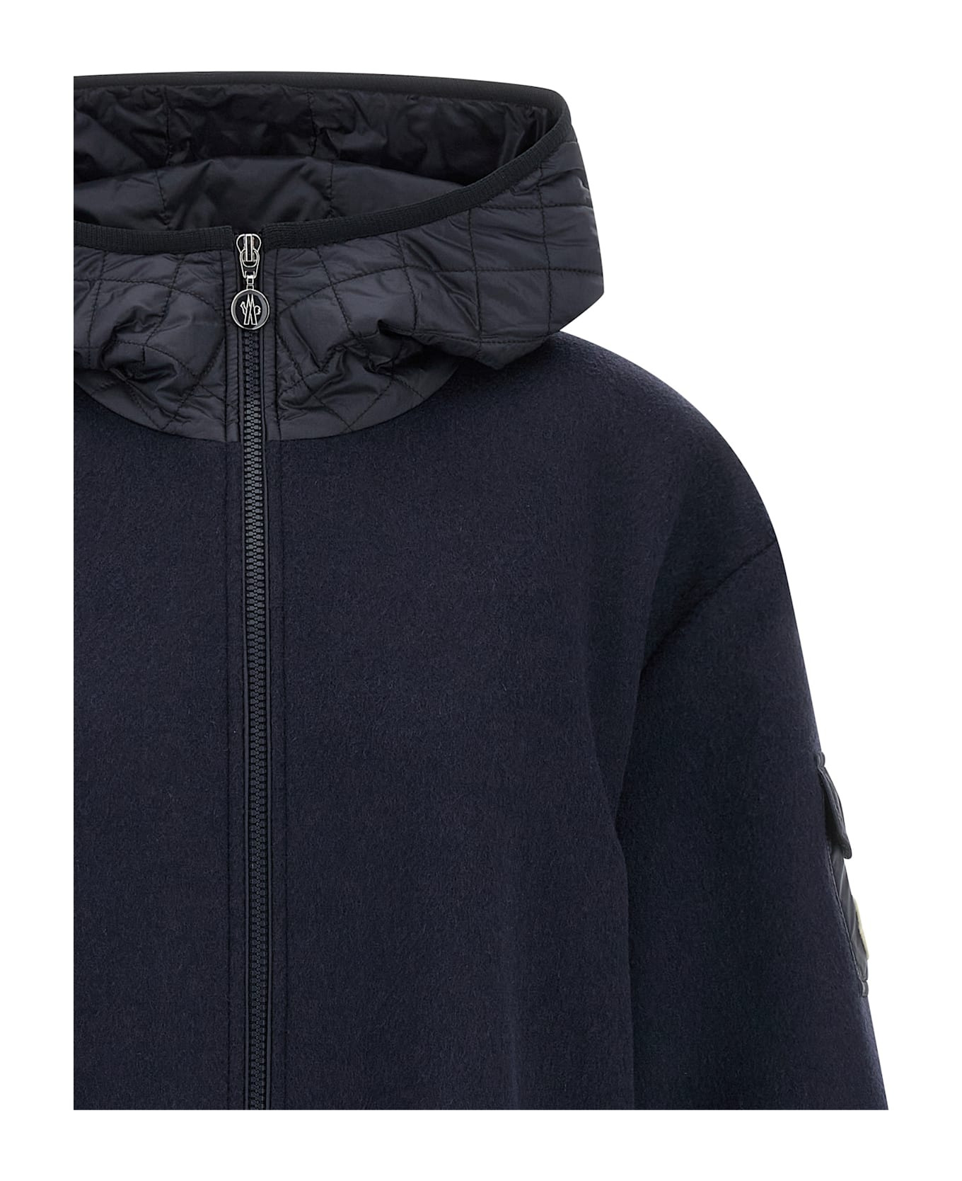 Two-material Hood - 3
