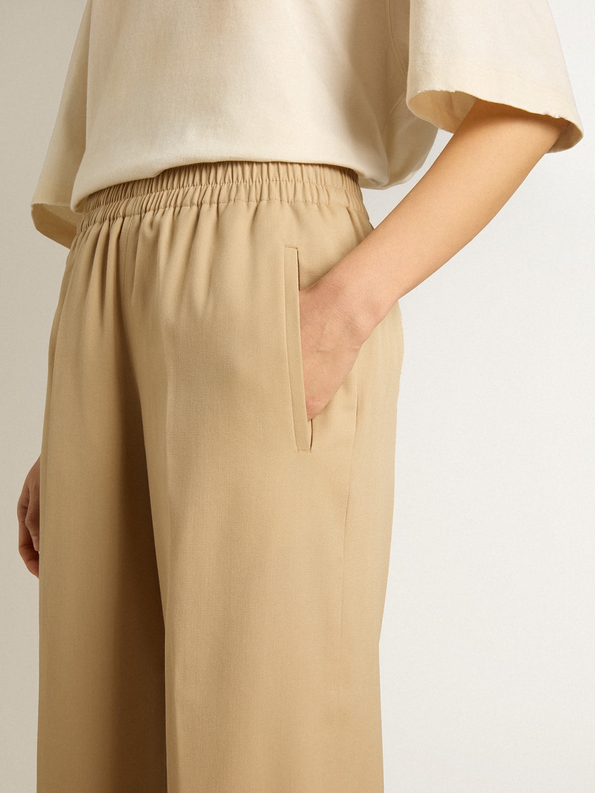 Women's wool gabardine pants in sand