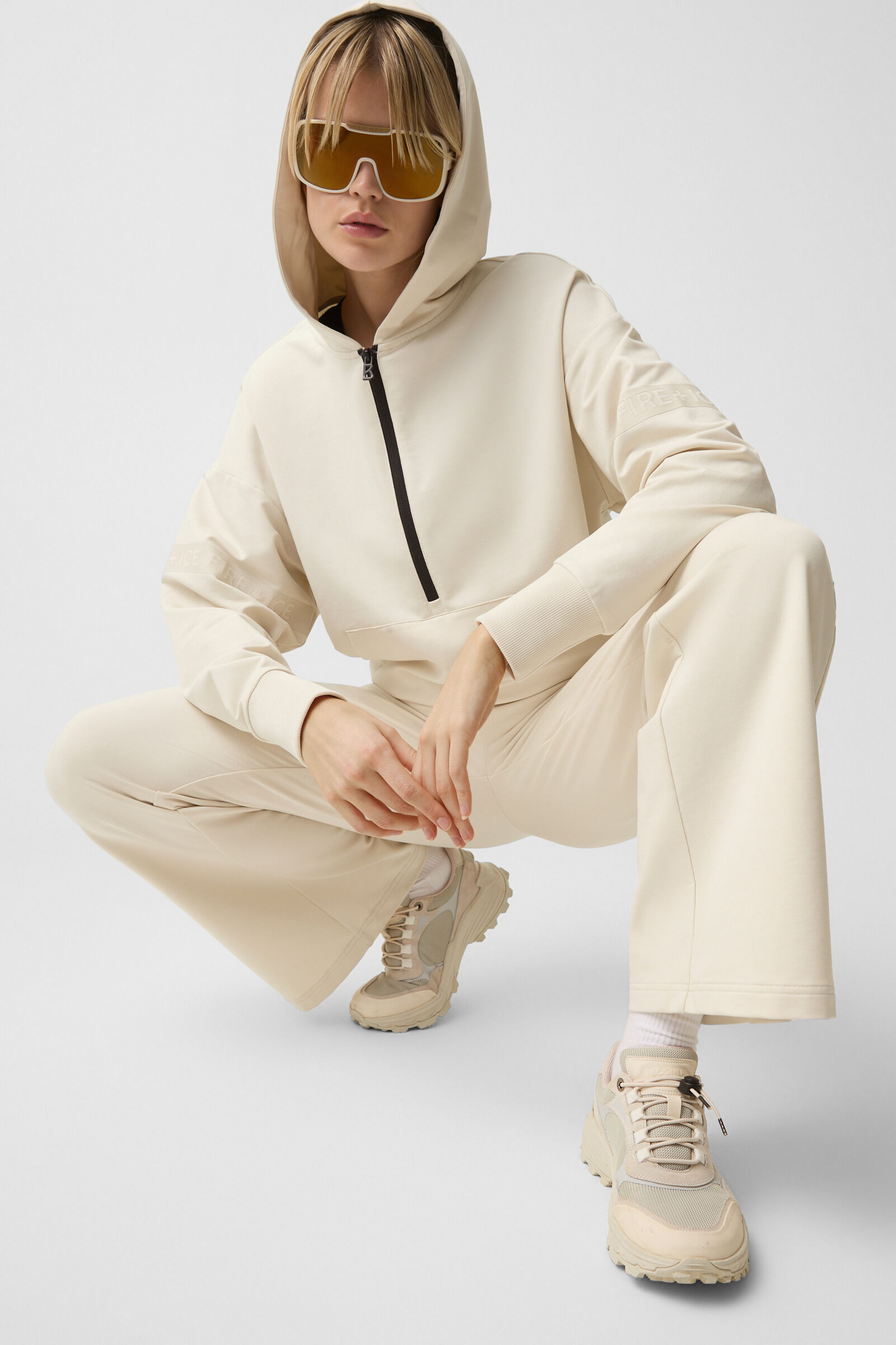 Hoodie Auri in Sand - 7