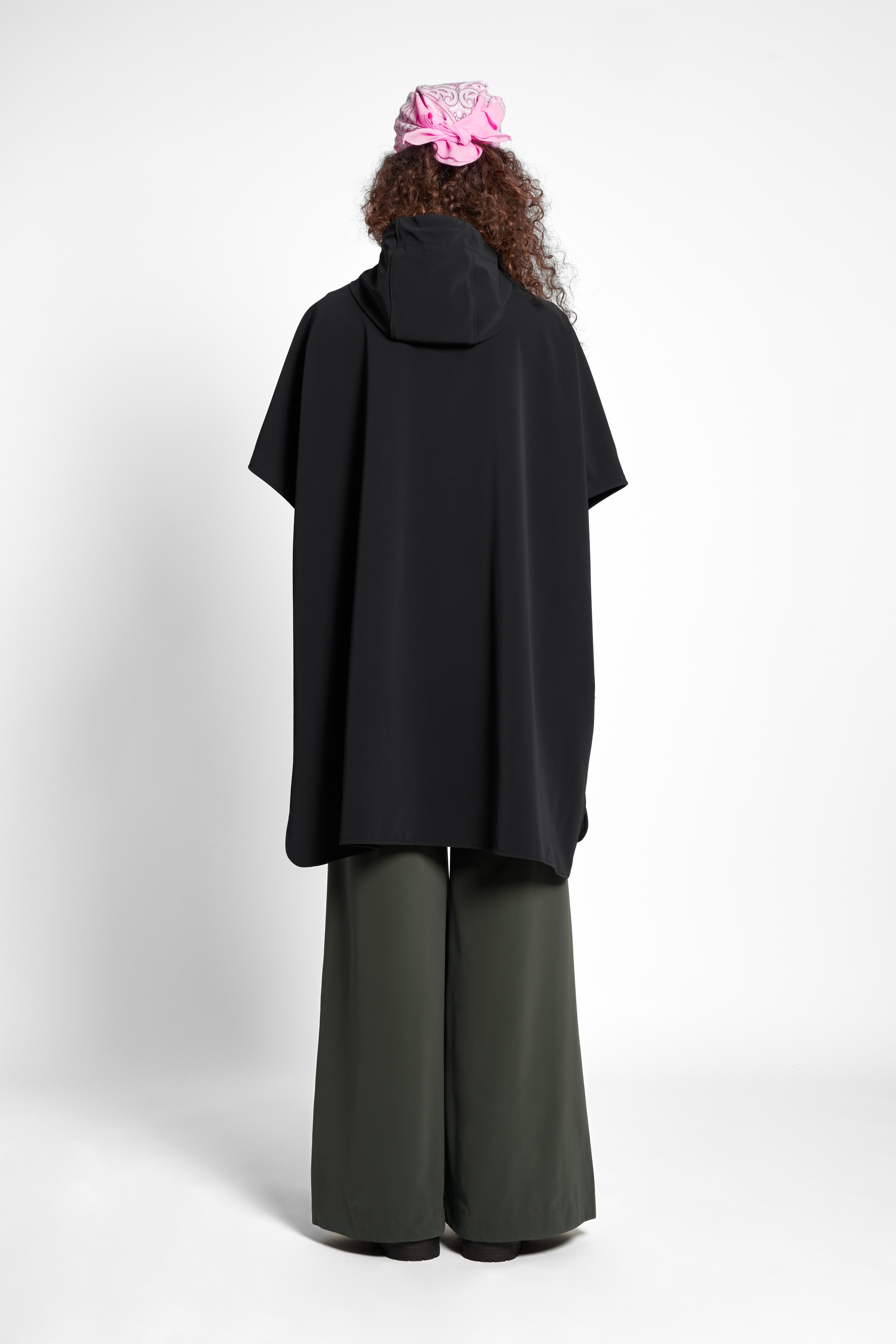 Lomma Matte Poncho Black - 4