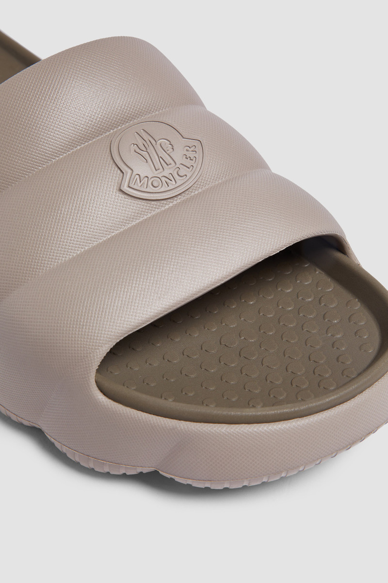 Moncler Lilo Slides outlook