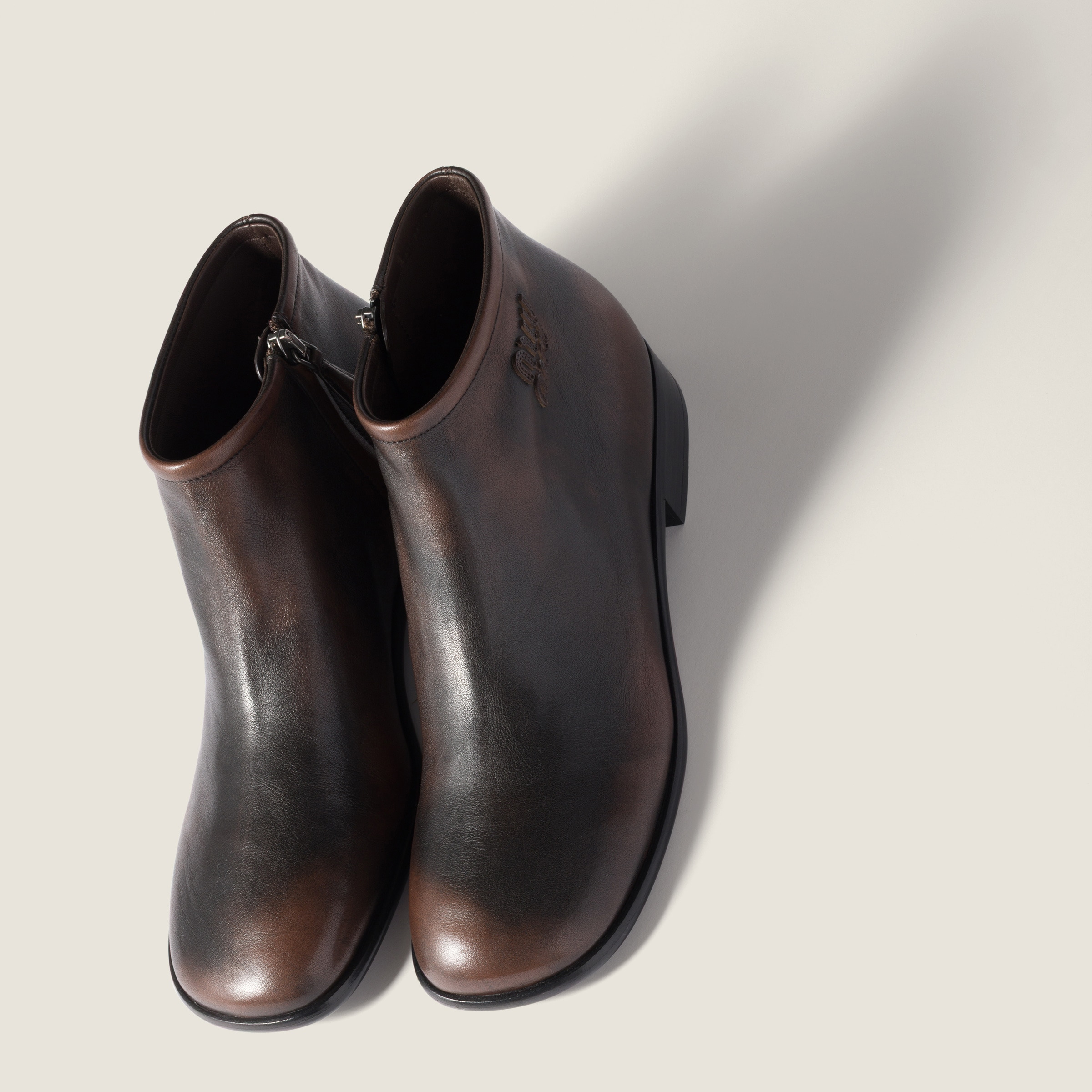 Fumé leather booties - 4