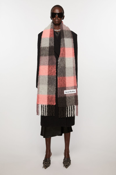 Acne Studios Mohair checked scarf - Mauve/bright pink/anthracite outlook