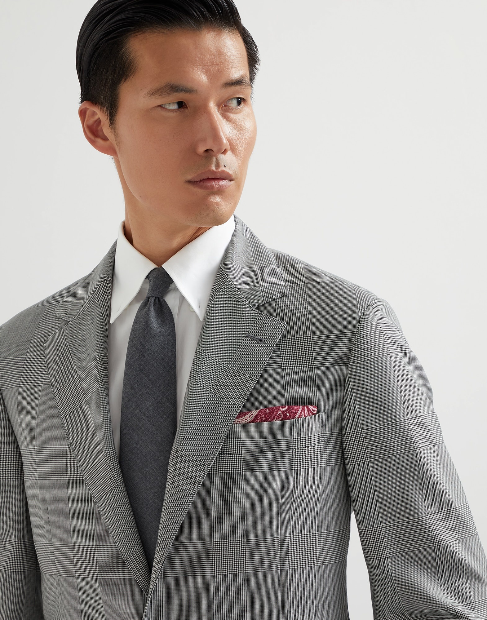 Double face silk pocket square with paisley design - 3