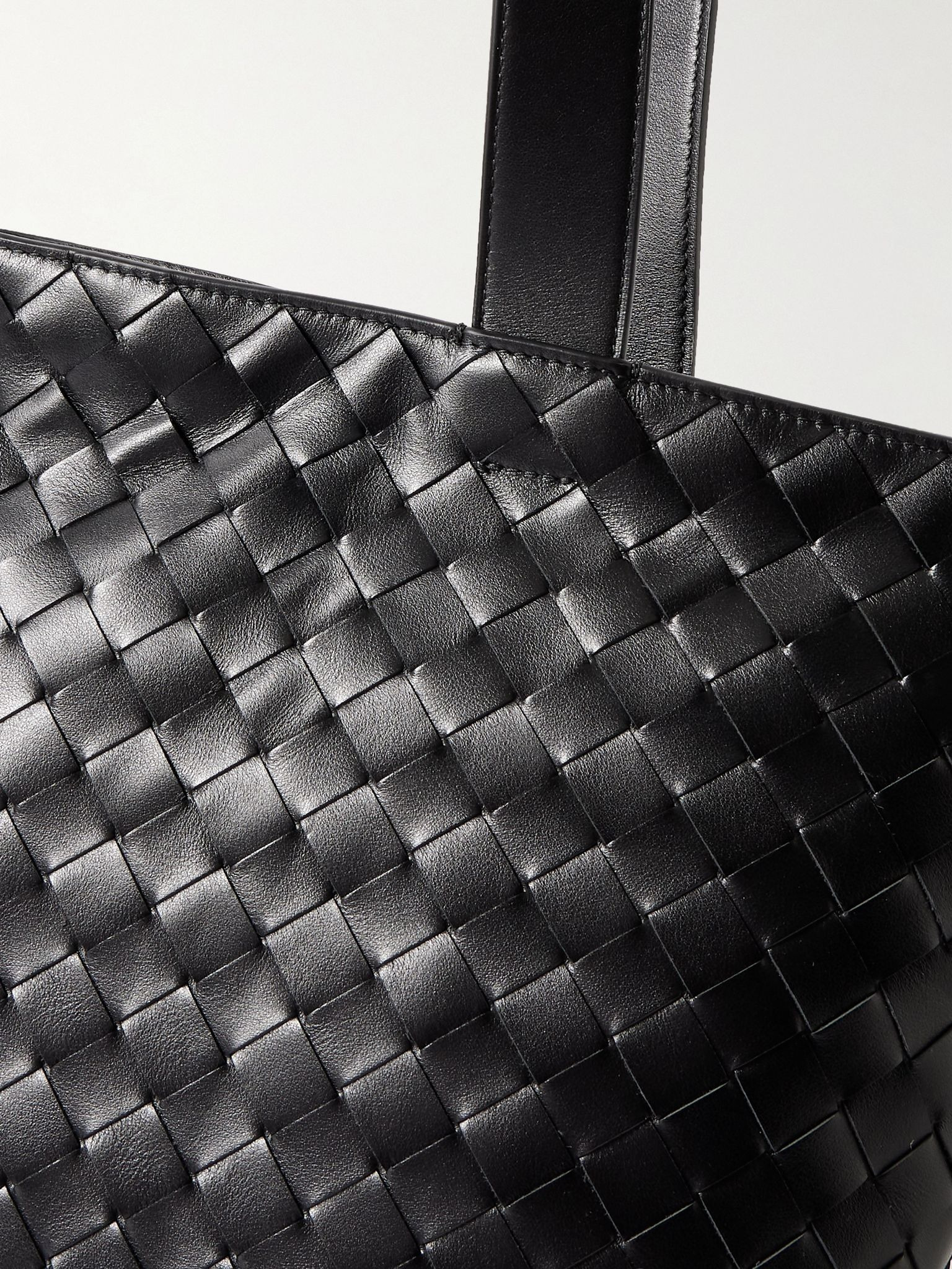 Avenue Small Intrecciato Leather Tote Bag Black - 4