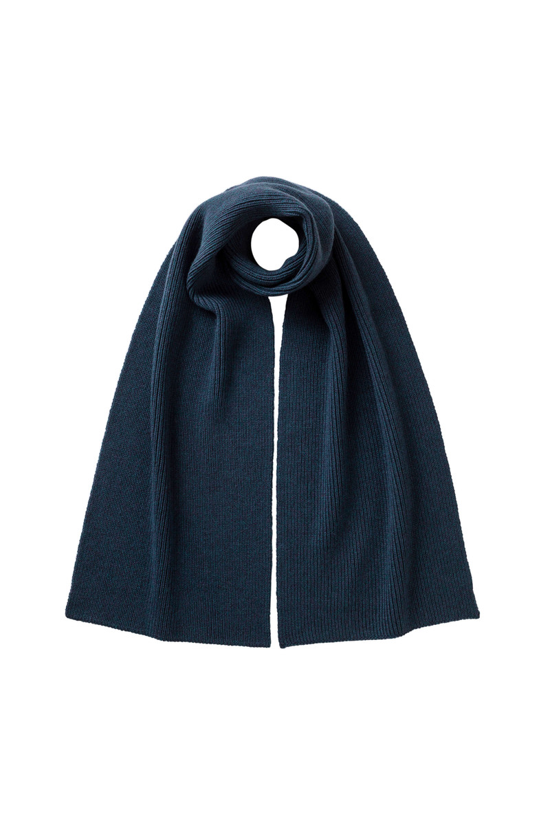 Ribbed Navy Cashmere Scarf 1