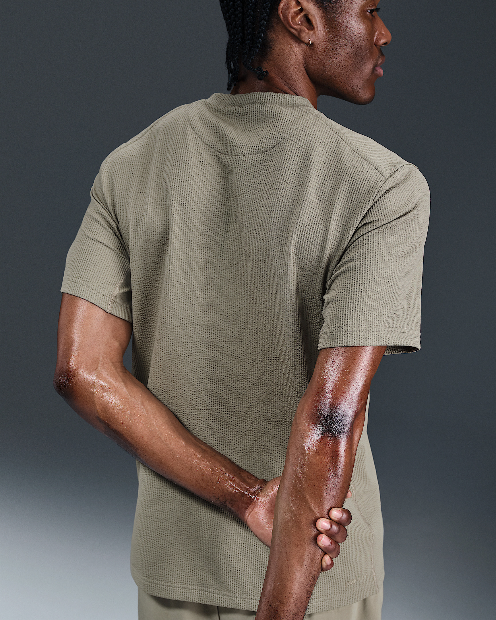 Nike Primary Men's Dri-FIT Short-Sleeve Versatile Top - 2
