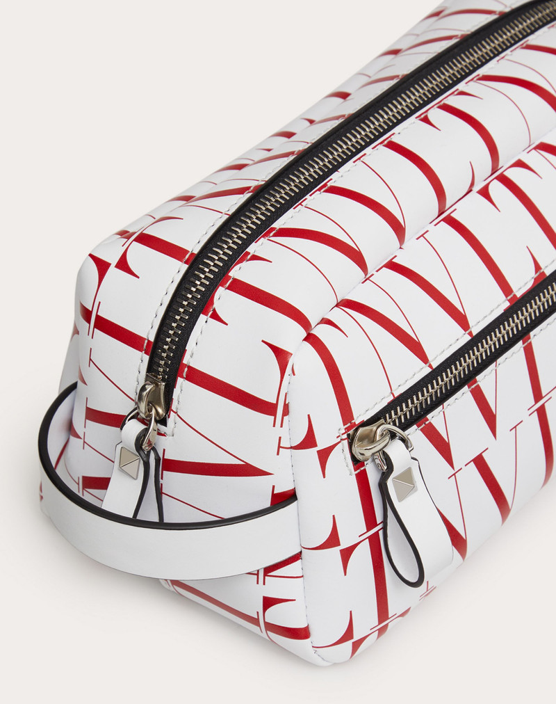 Valentino VLTN TIMES Wash Bag outlook