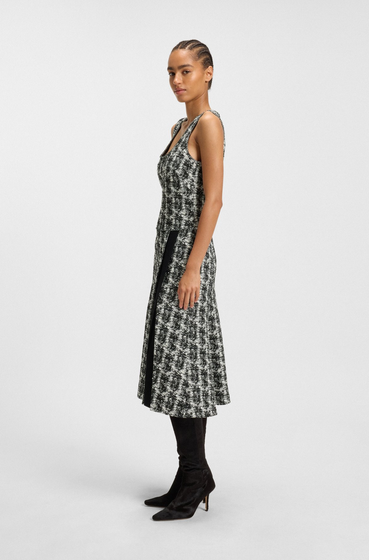 SLEEVELESS DRESS IN PATTERNED FEATHER TWEED - 3