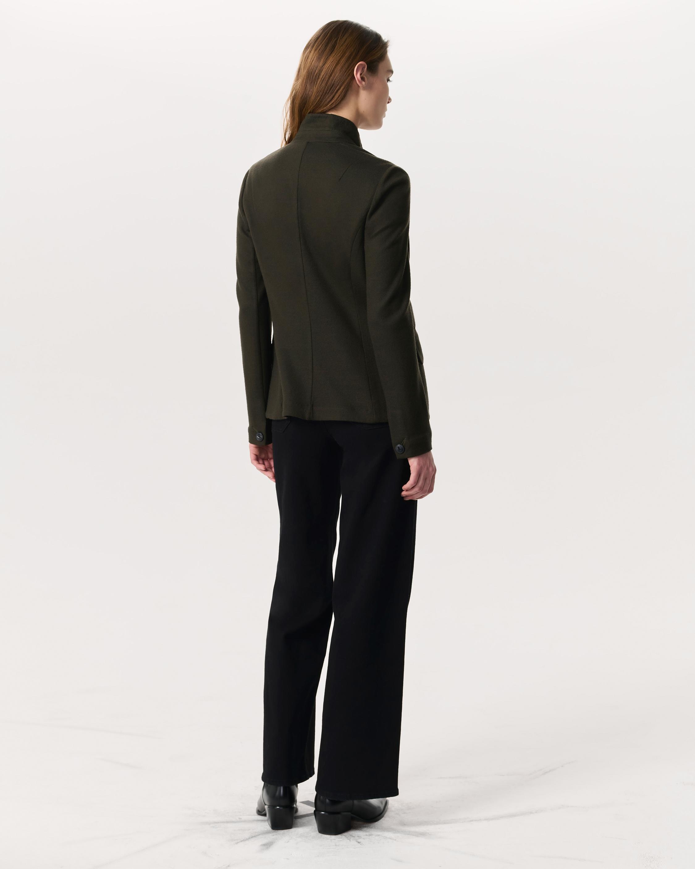 Slade Wool Blazer
Tailored Fit Blazer - Takisada - 5