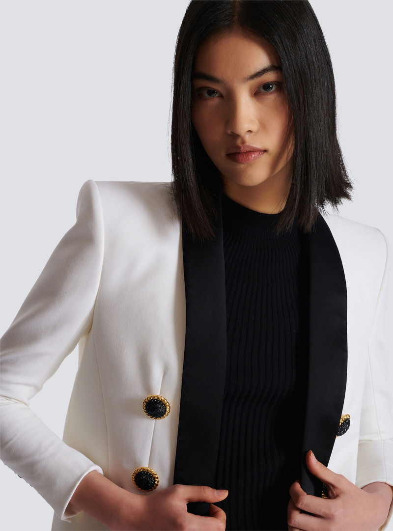 Two-tone edge-to-edge jacket with 6 buttons 8