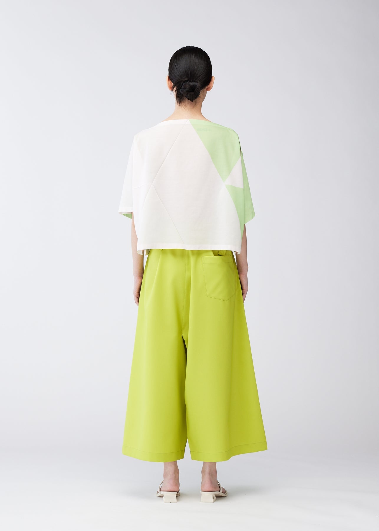 TRIANGLE PRINT T - 6