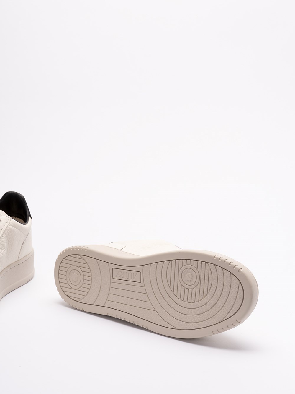 `Medalist` Low-Top Sneakers - 4