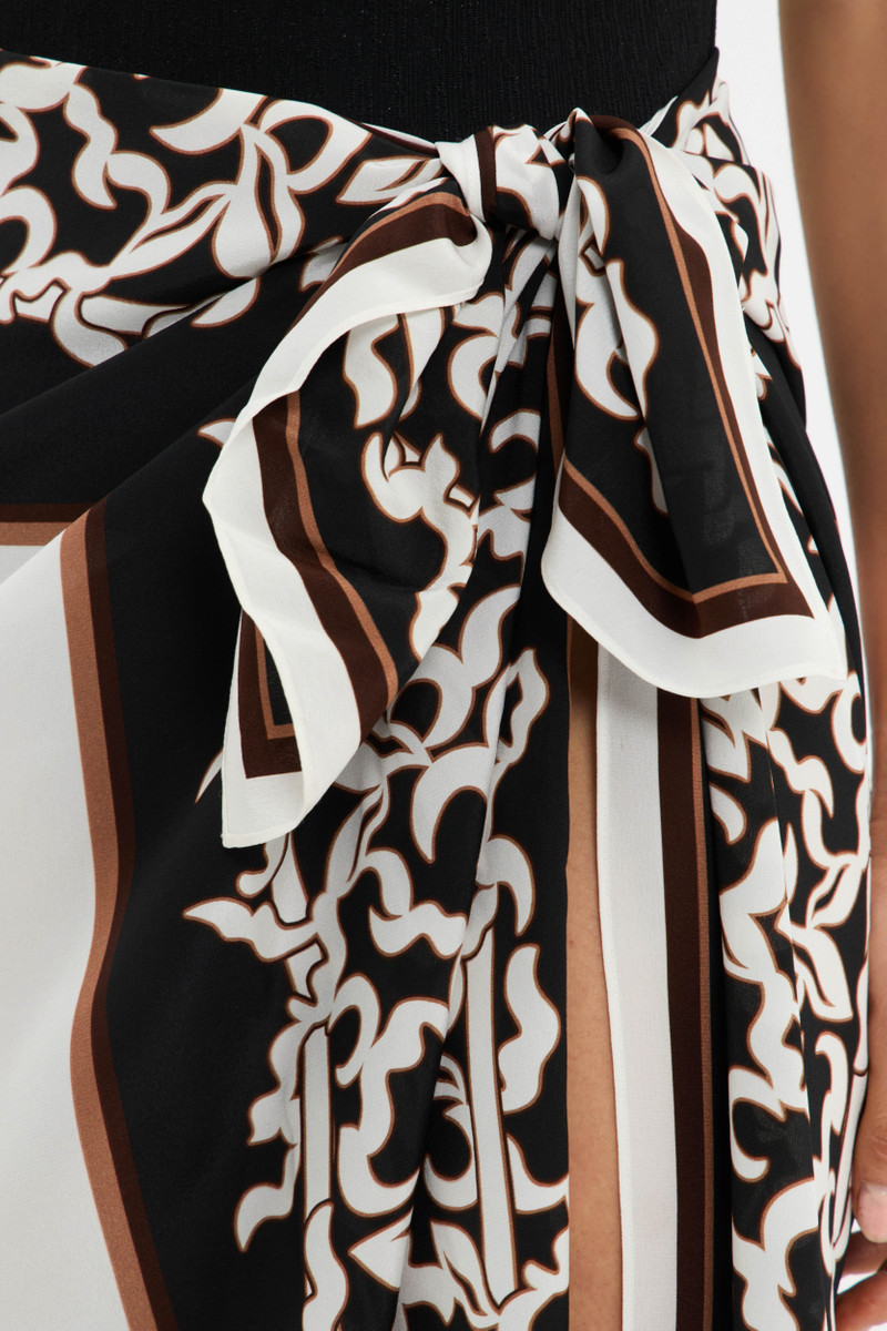 Sundia Sarong 6