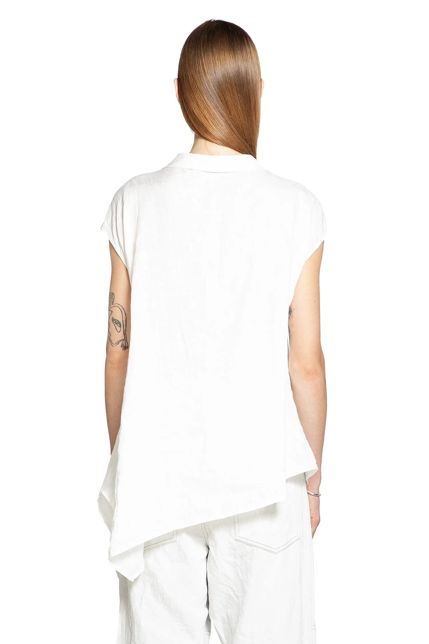 Reclined Sleeveless Shirt - 4