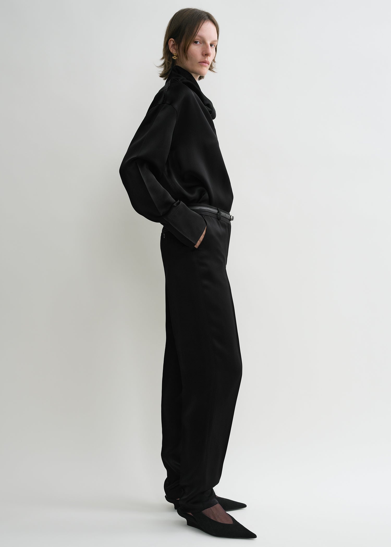 Low-waist satin trousers black - 3