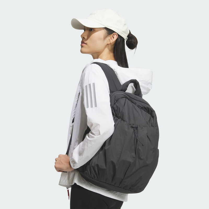 MUST HAVES BACKPACK 5