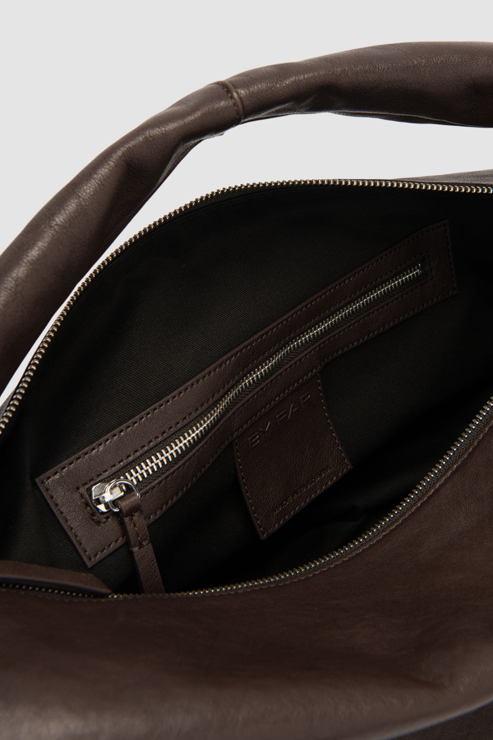Maxi Cush Ristretto Washed Leather Shoulder Bag - 4