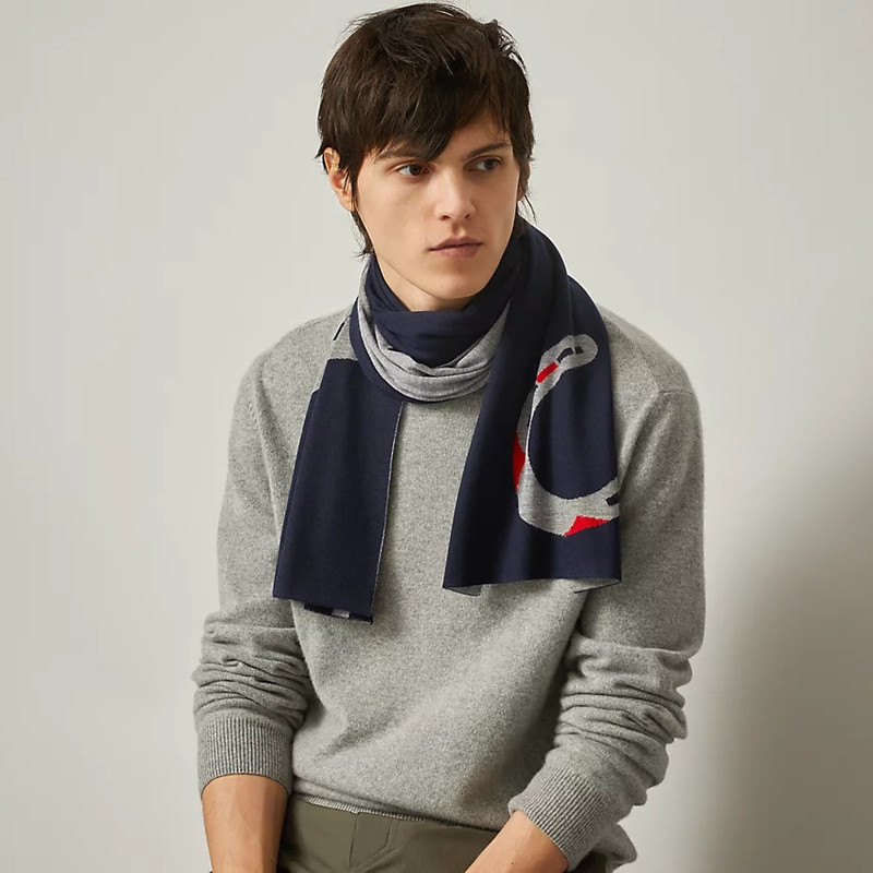 Hermès Aller-Retour Too Lucky muffler outlook