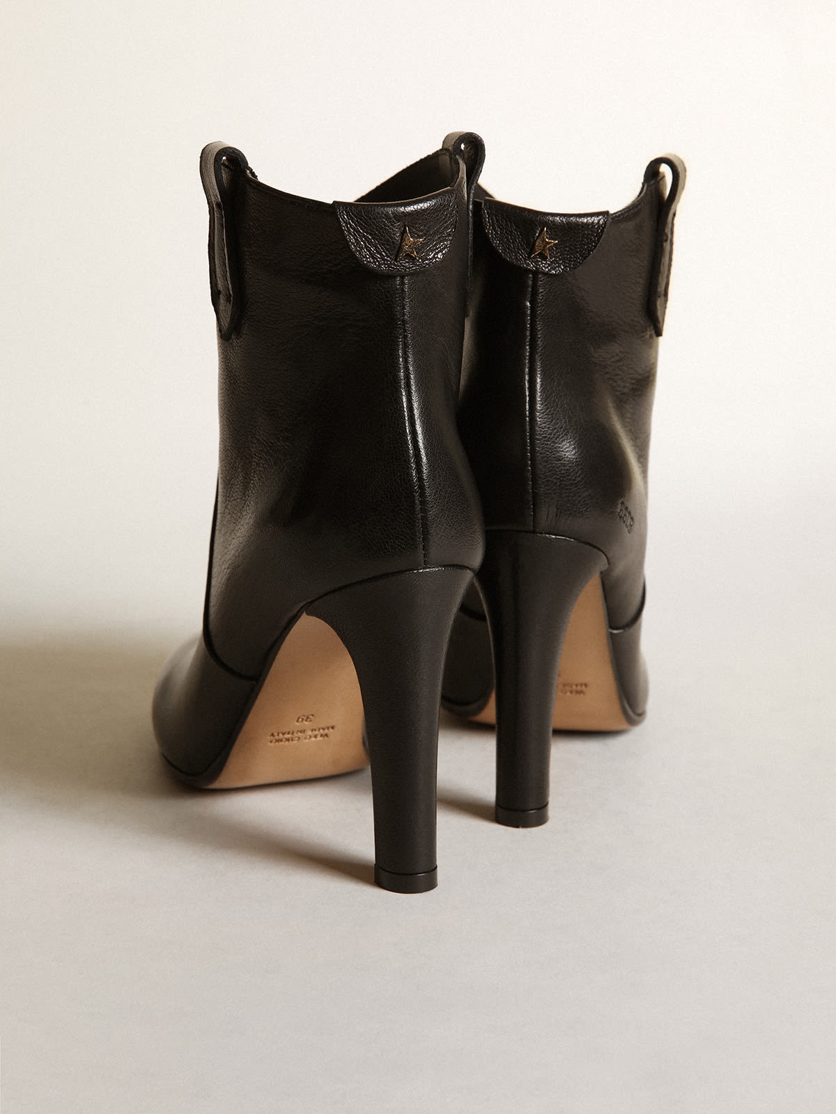 Black leather Kelsey ankle boots - 5