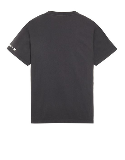 Stone Island 2NS83 30/1 COTTON JERSEY 'MICRO GRAPHICS TWO' PRINT_GARMENT DYED STEEL GRAY. outlook