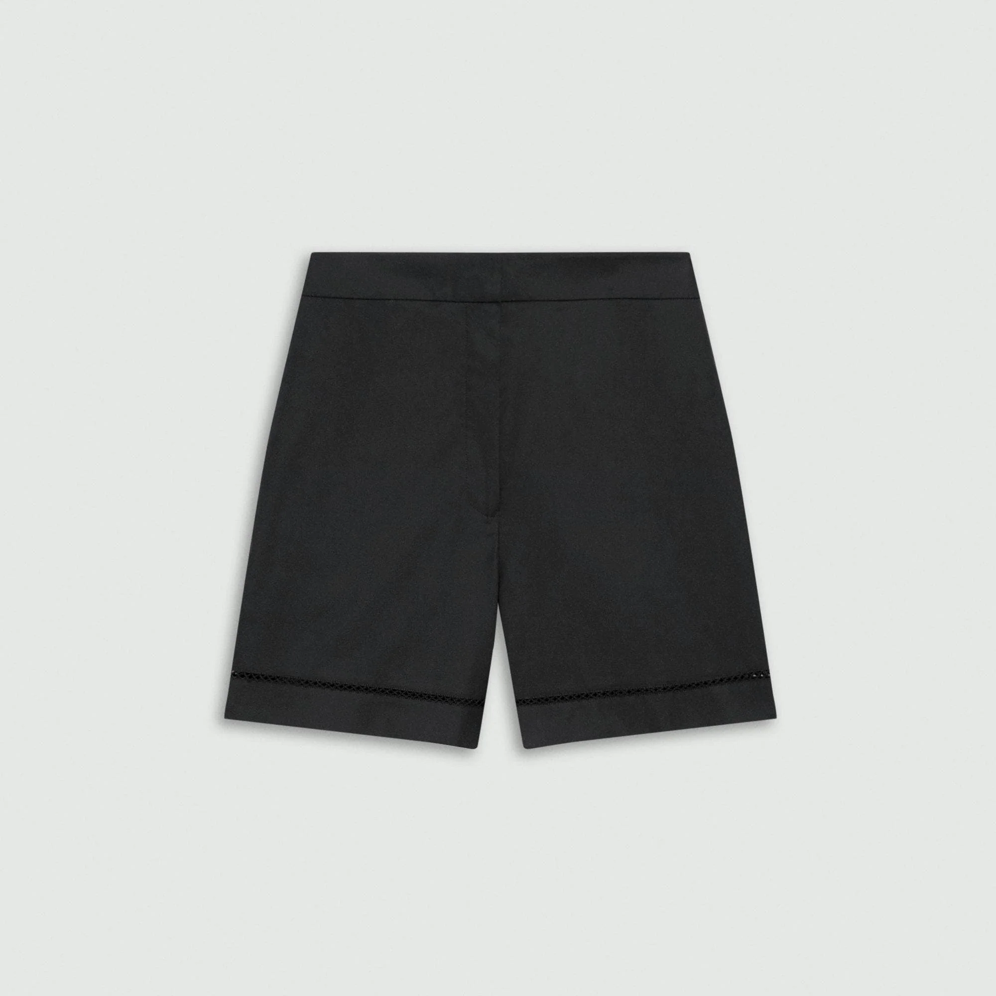 Eyelet Short in City Poplin - 1