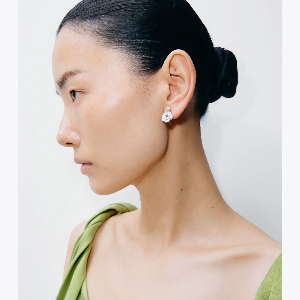 Forget Me Not Pearl Drop Earrings - 1