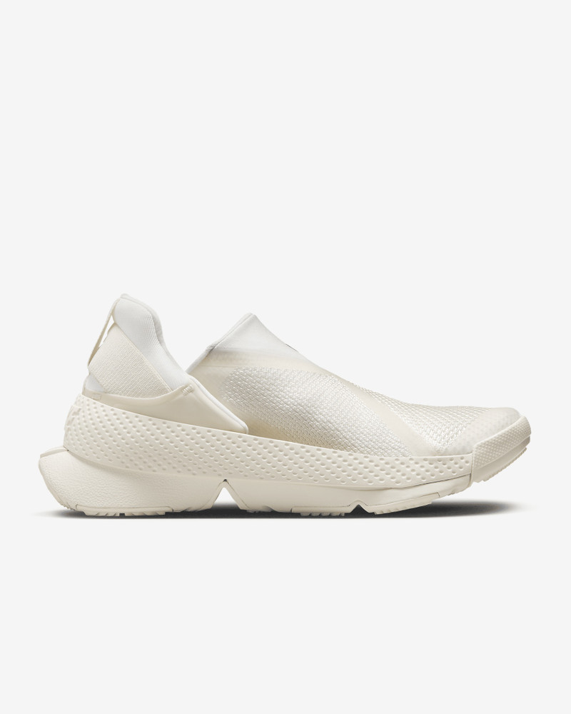 Nike Go FlyEase Easy On/Off Shoes 3