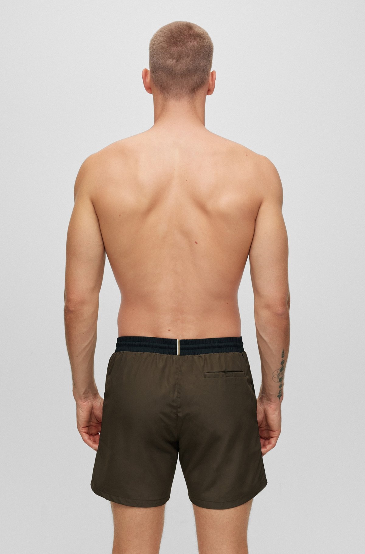 CONTRAST-LOGO SWIM SHORTS - 4