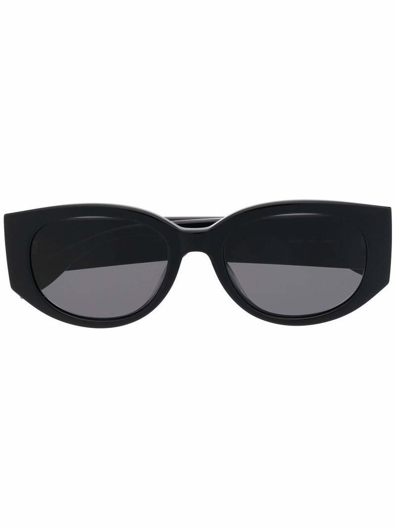 logo lettering sunglasses 1
