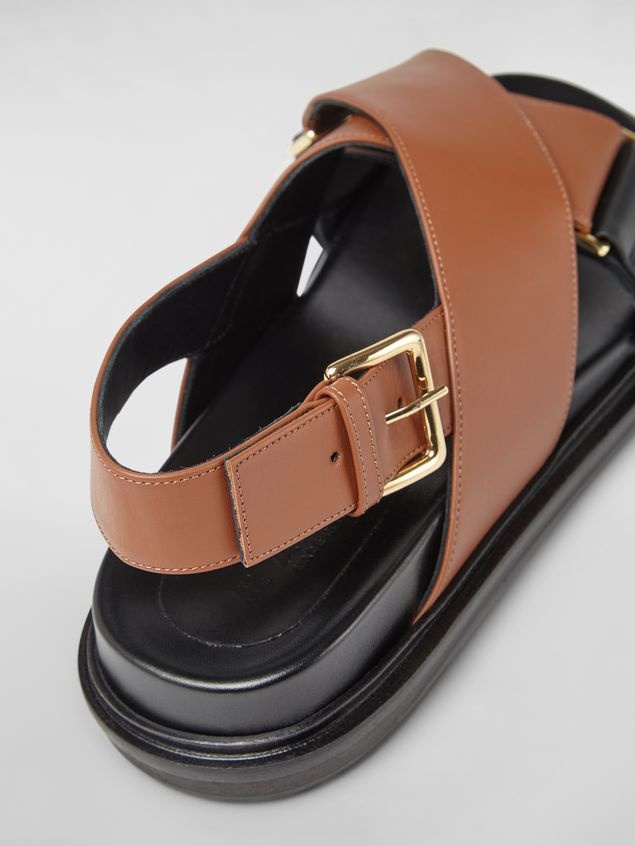 CRISS-CROSS FUSSBETT IN CALFSKIN - 5