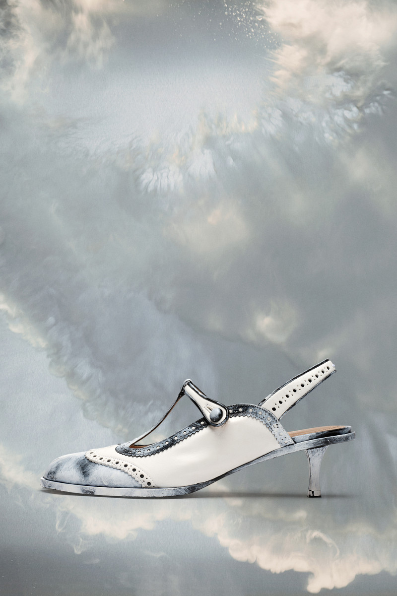 Maison Margiela Tabi Bianchetto slingback shoe outlook