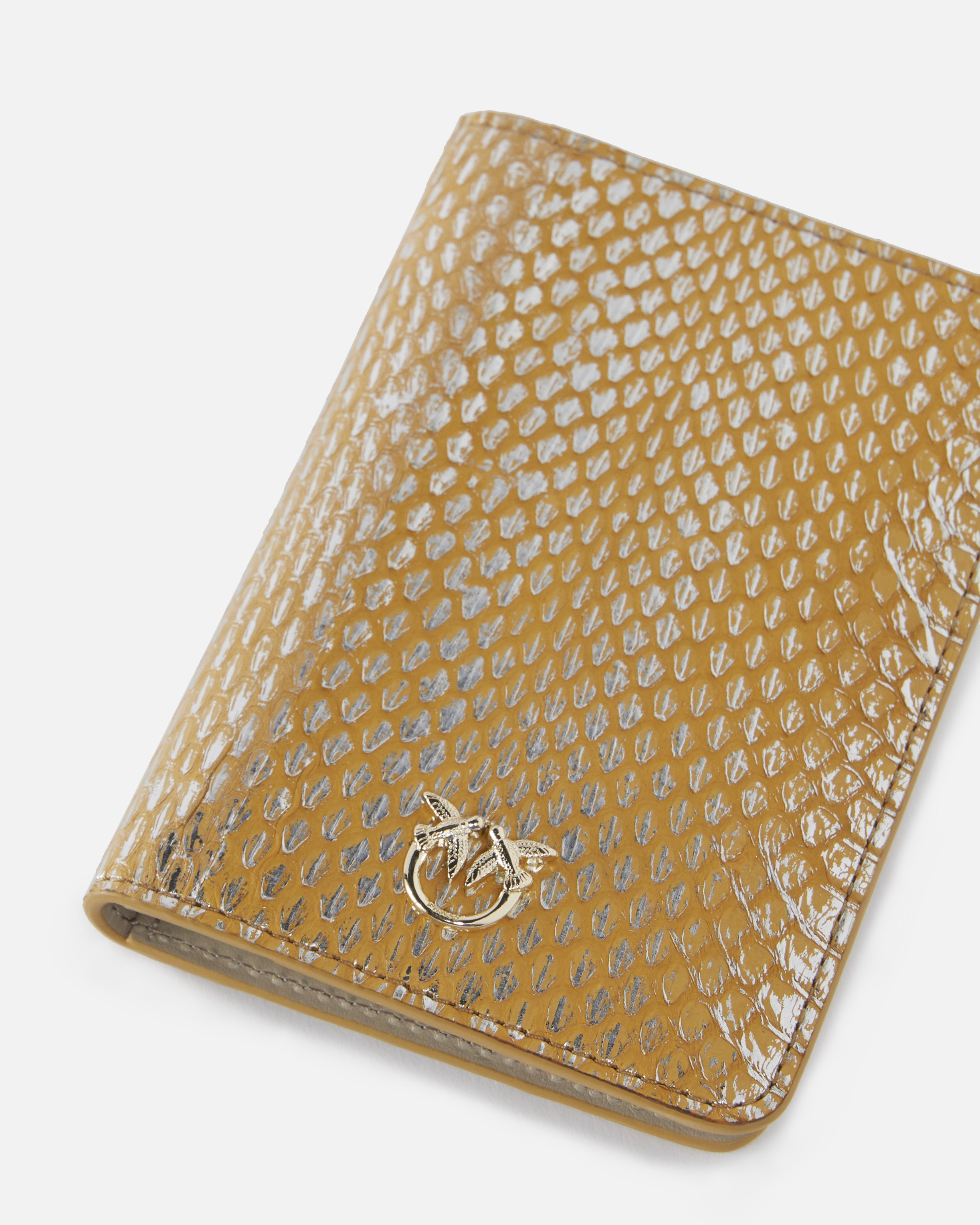 VINTAGE LAMINATED REPTILE PASSPORT HOLDER PINKO GALLERIA - 3