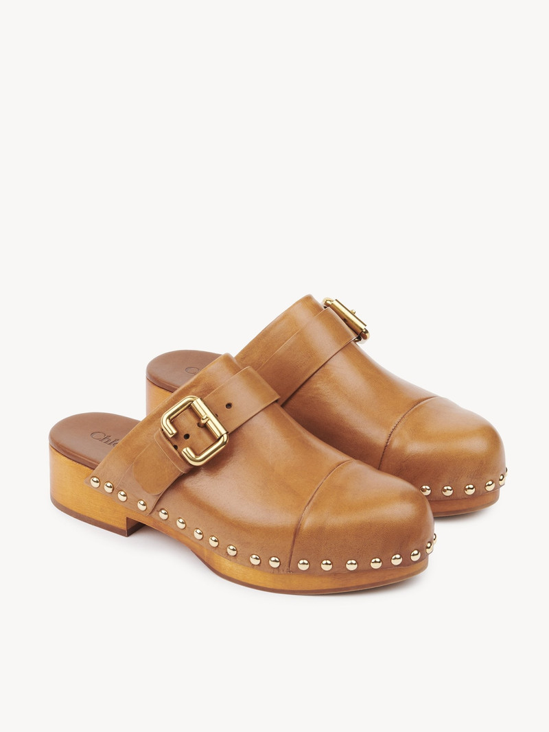 Chloé JEANNETTE CLOG outlook