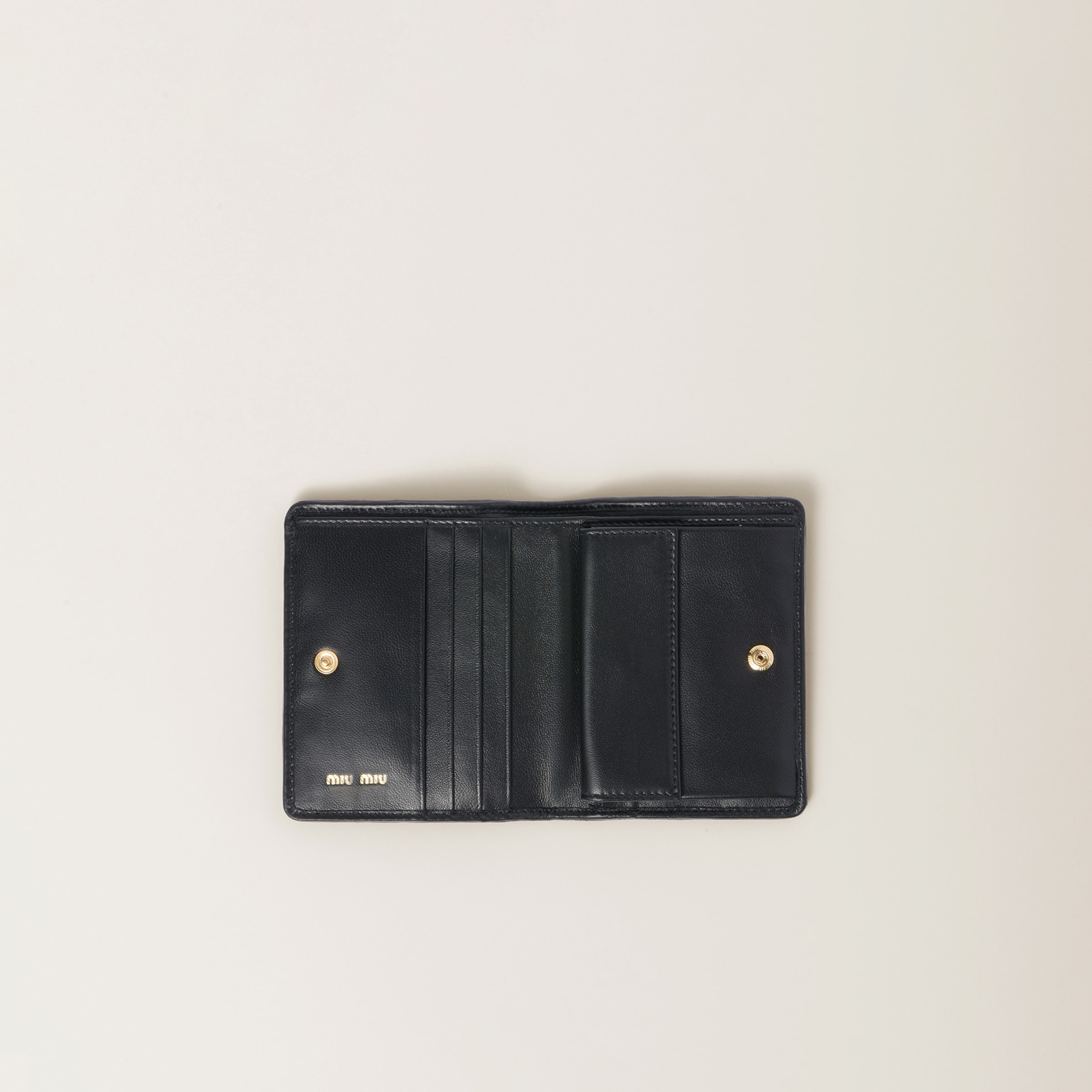【MIU MIU】MATELASSE SMALL WALLET Miu Miu Small matelassé nappa leather wallet | REVERSIBLE