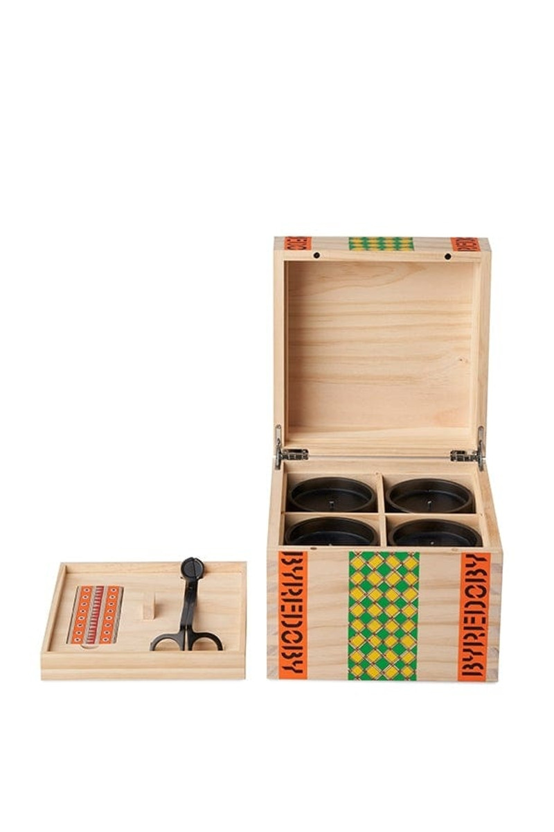 BYREDO Wooden Box 4 Candles outlook