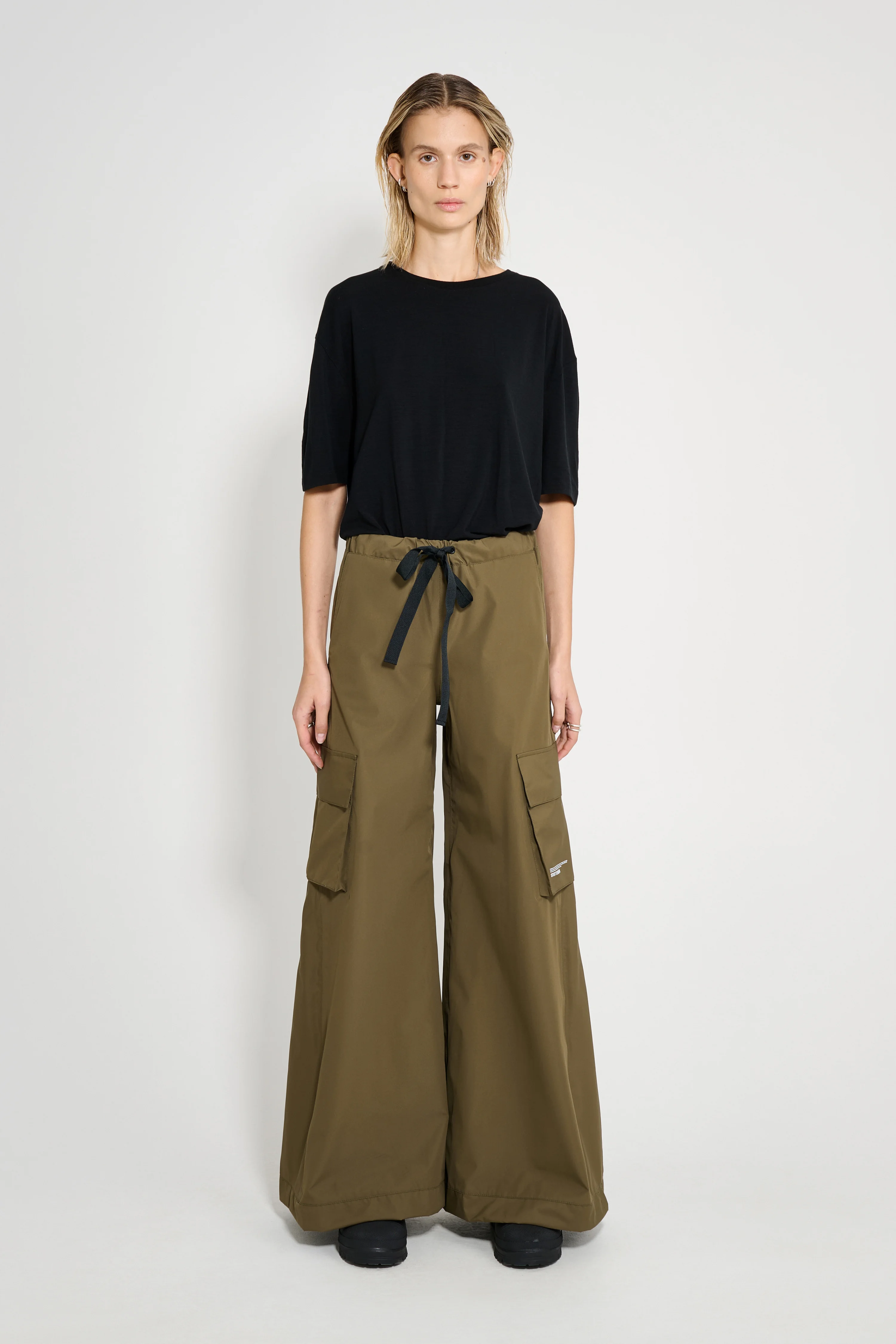 Karla Pocket Lightweight Trousers Green - 1