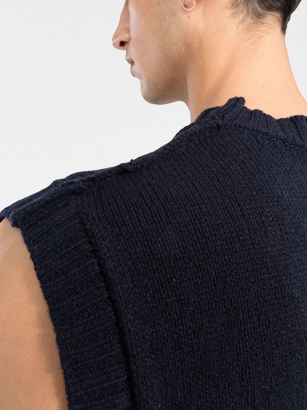 sleeveless V-neck jumper - 5