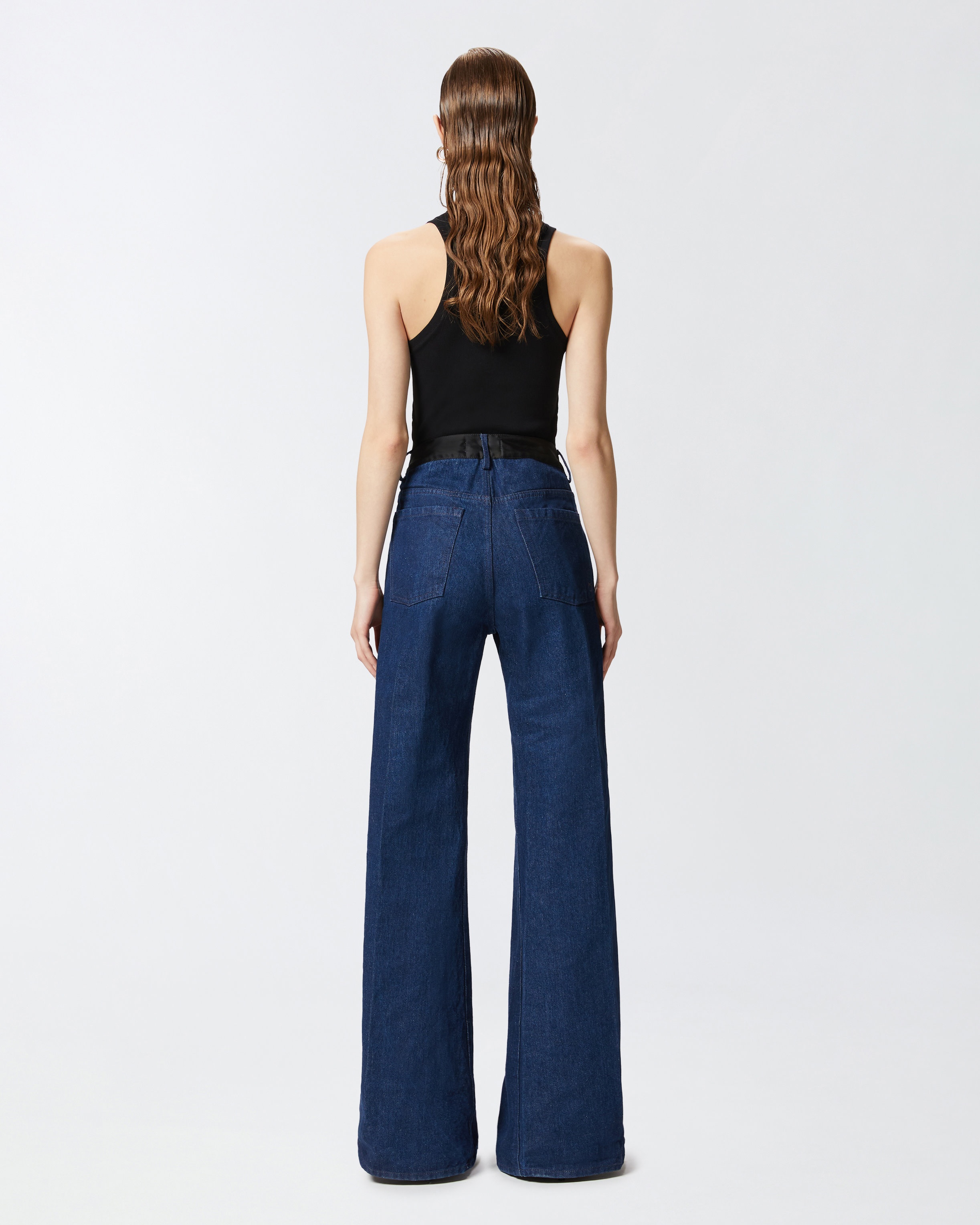 FLARED JEANS WITH SHINY BLACK SATIN DETAILS - 4